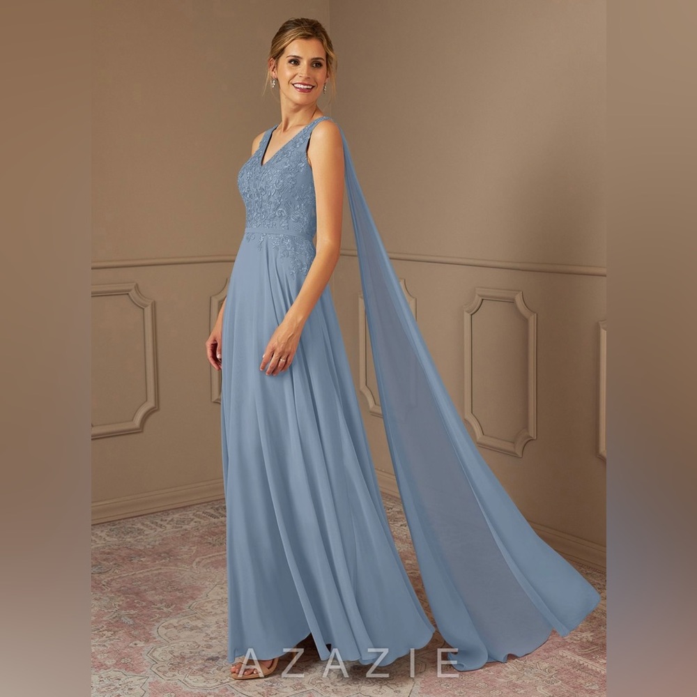 Azazie Joules Dress - size A10 - Dusty blue - worn once, hemmed and added cups